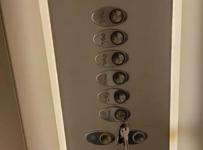 Grupo Limcotel El Paseito De Concha-mesquita-parking